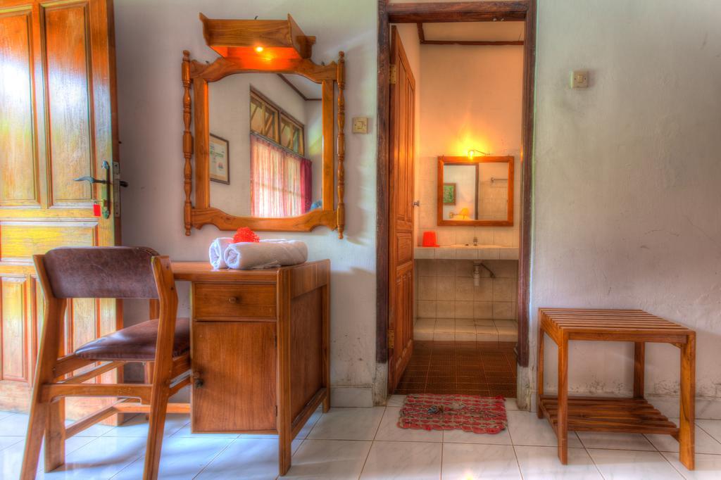 Hotel Angsoka Temukus Zimmer foto